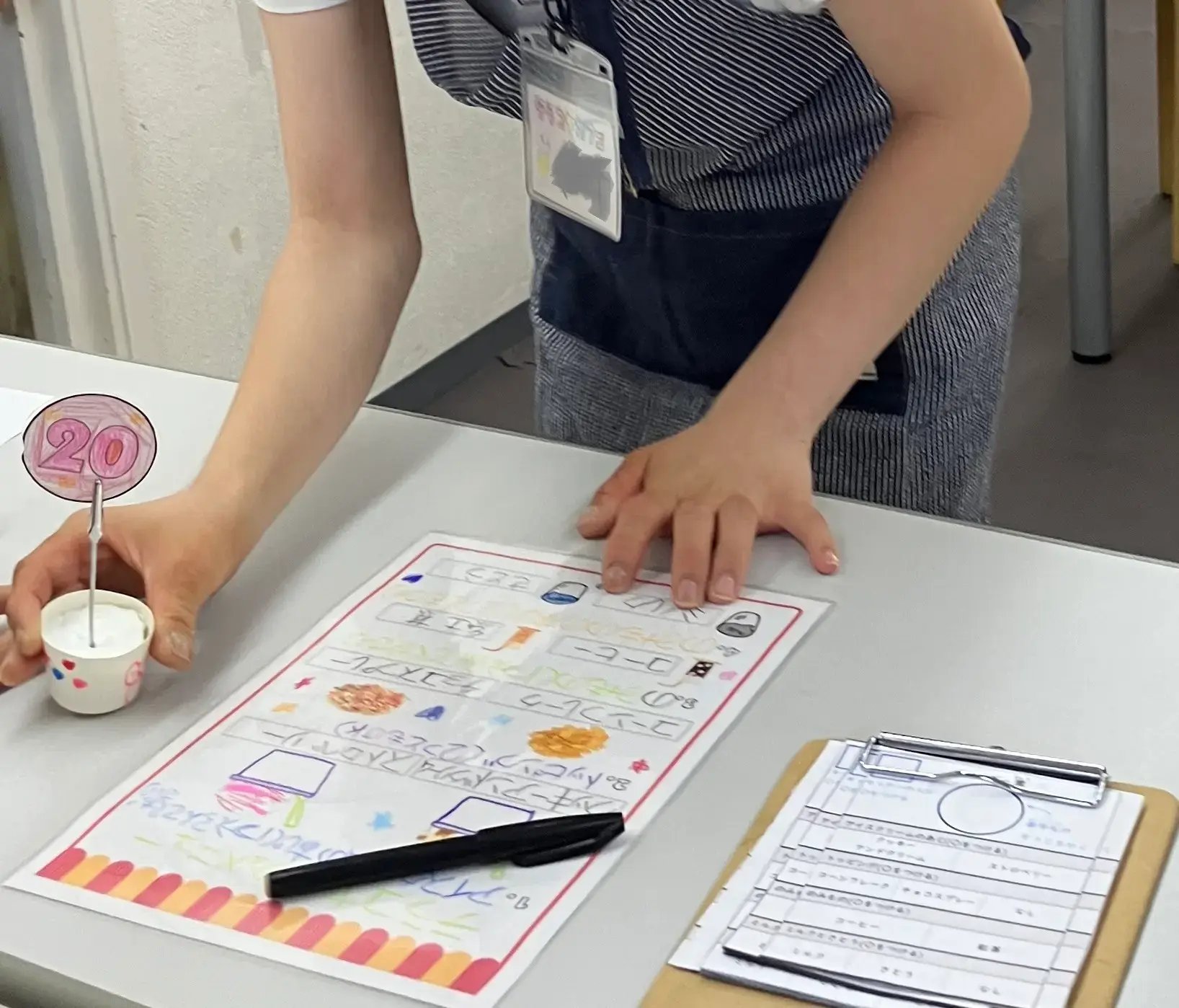 受付でオーダーをとっている様子