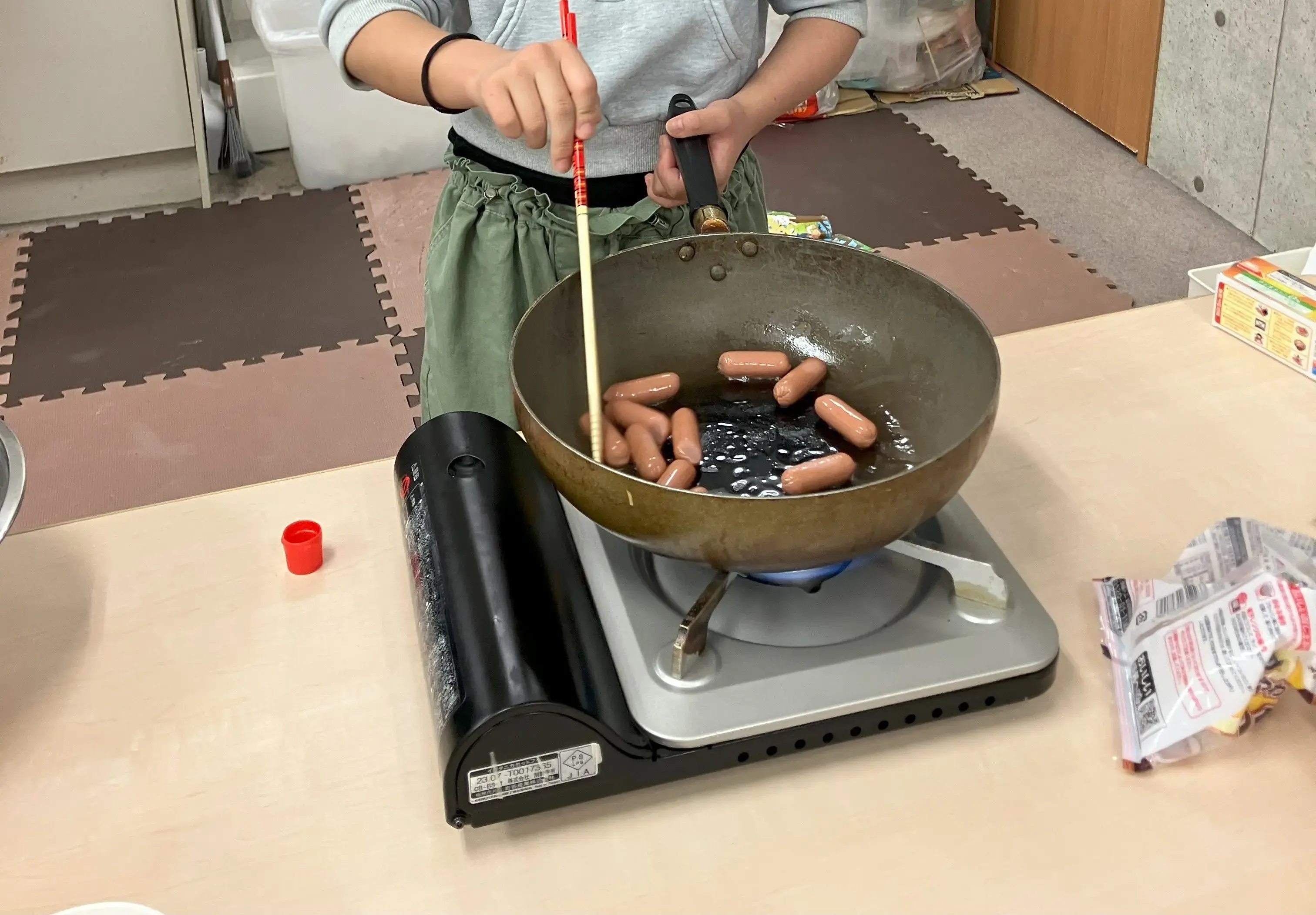 調理　ウインナー